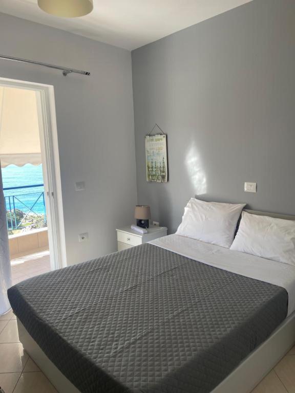 Himara Blue Rooms Apartahotel